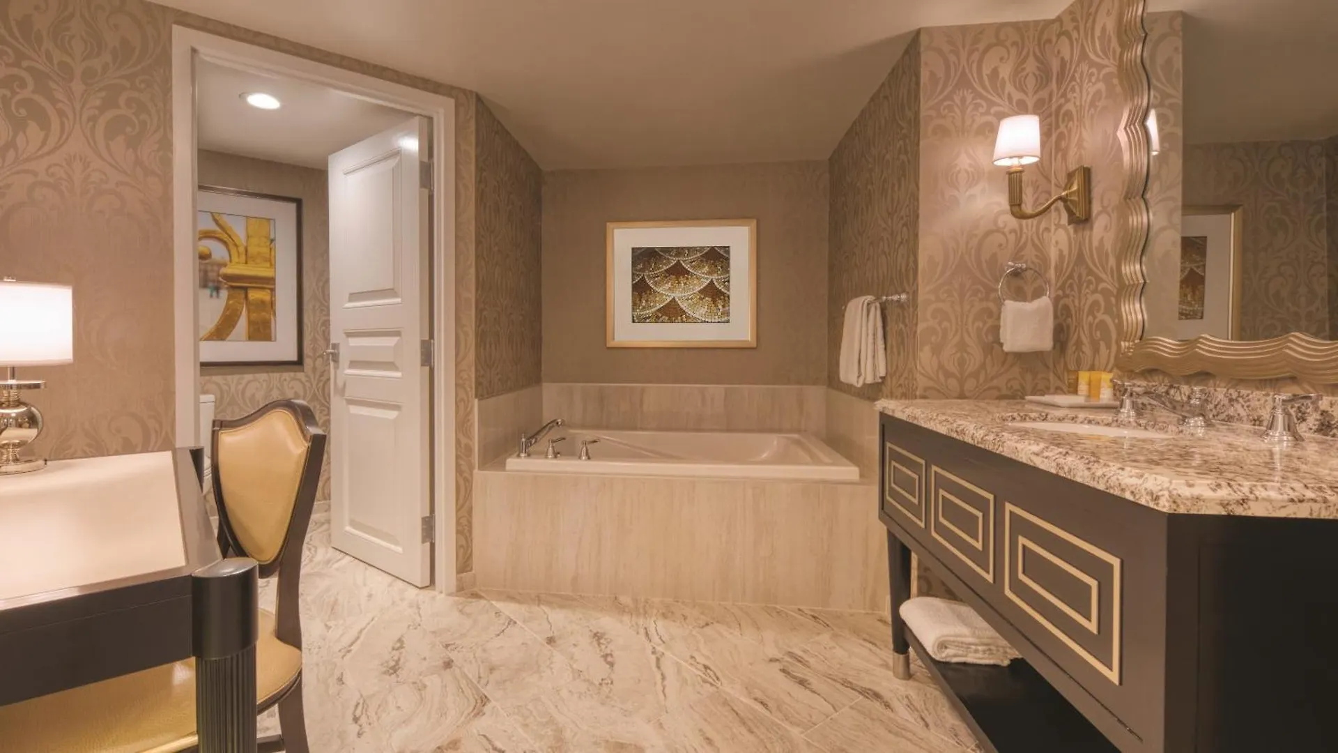 Paris Las Vegas Hotel & Casino (Adults Only) 4*,
