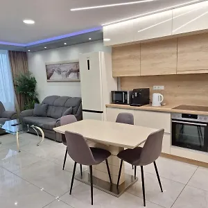 בדוק זמינות